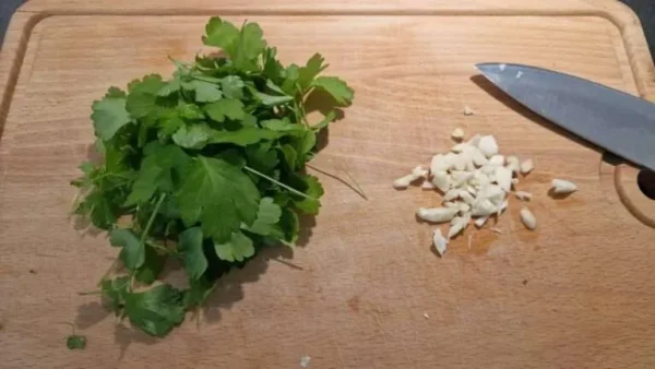 tilberedning af gremolata 1