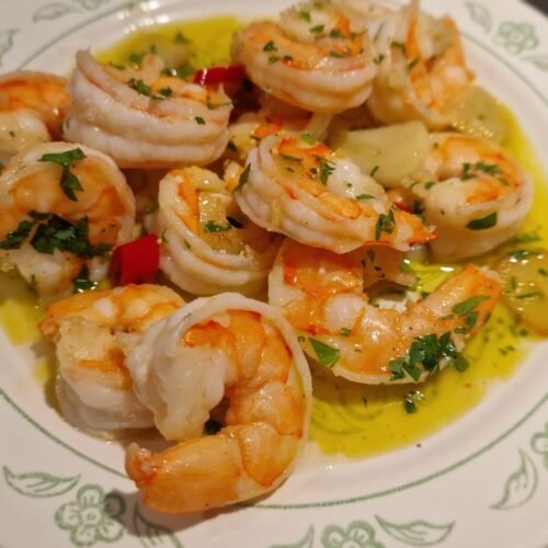 Gambas al ajillo med rejer, hvidløg og chili i olivenolie