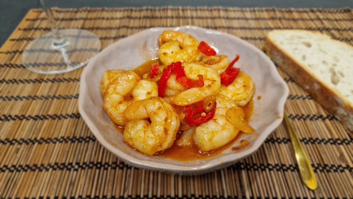 Gambas pil pil klar til servering