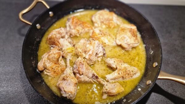 Færdig græsk citronkylling i sauce