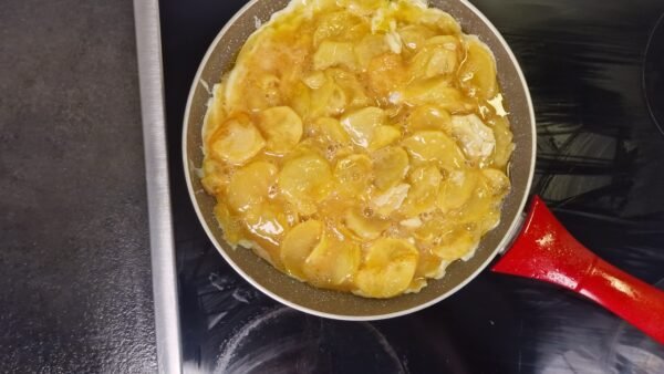 Tilberedning af spansk tortilla, trin 8